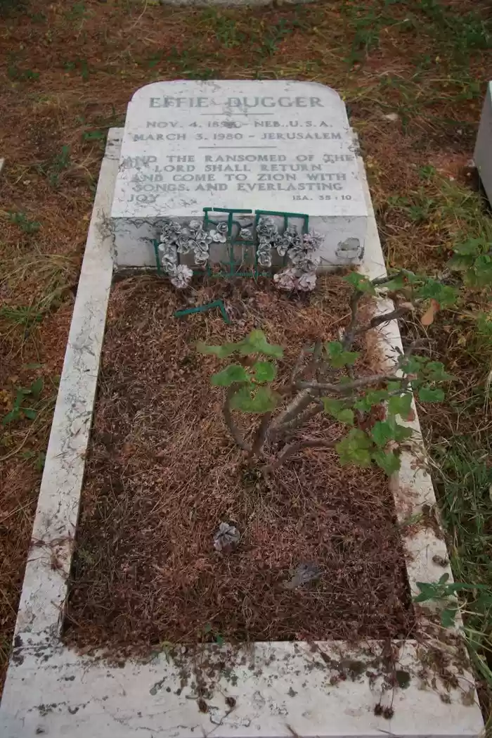 Effie Dugger grave